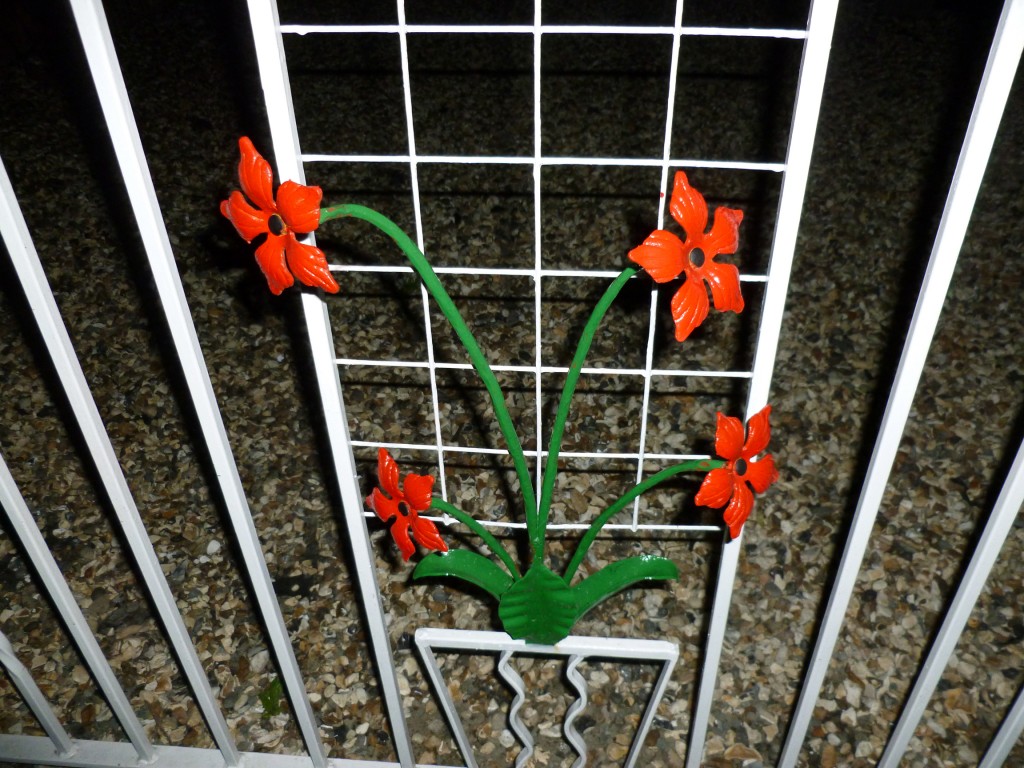 Flower Detail on Flower Design Wrought Iron Gates