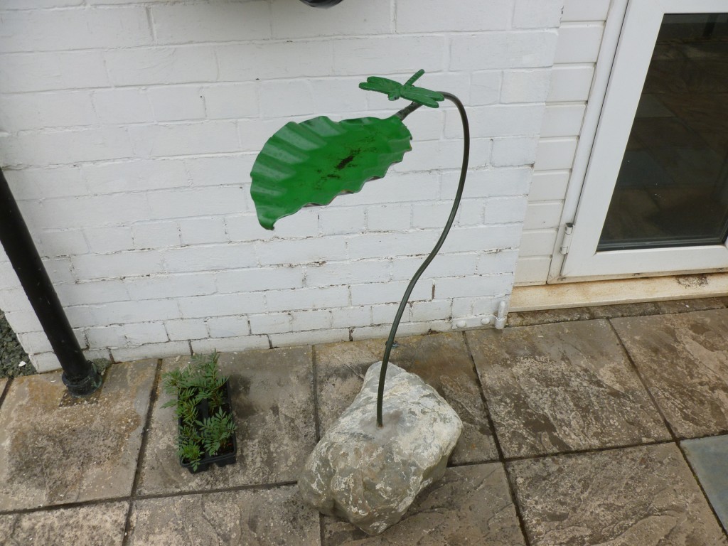 Green Metal Leaf Garden Ornament