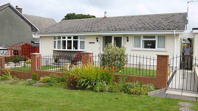 Garden Railings on Bungalow